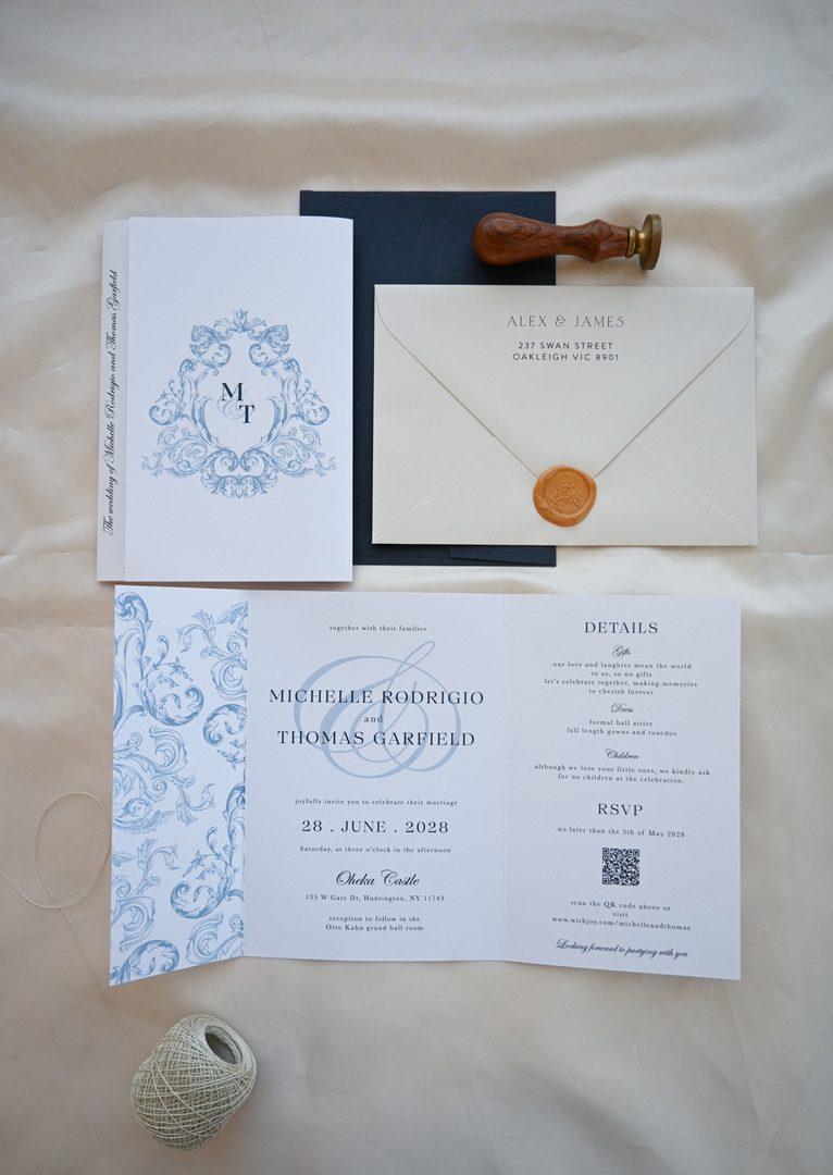 Paperlust rsvp, Overhead flatlay